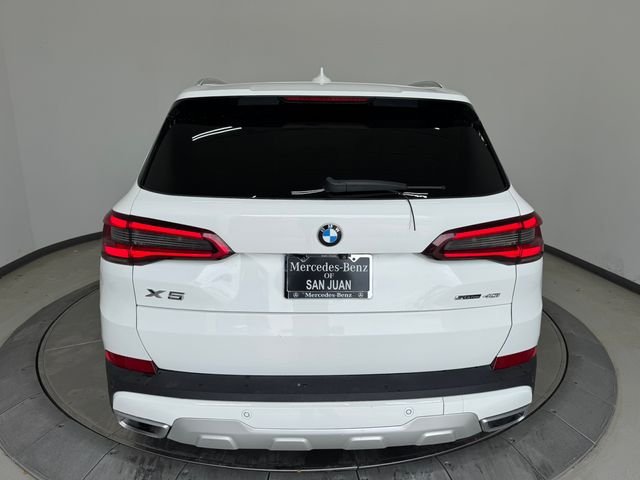 Used 2021 Alpine White BMW sDrive40i image 13