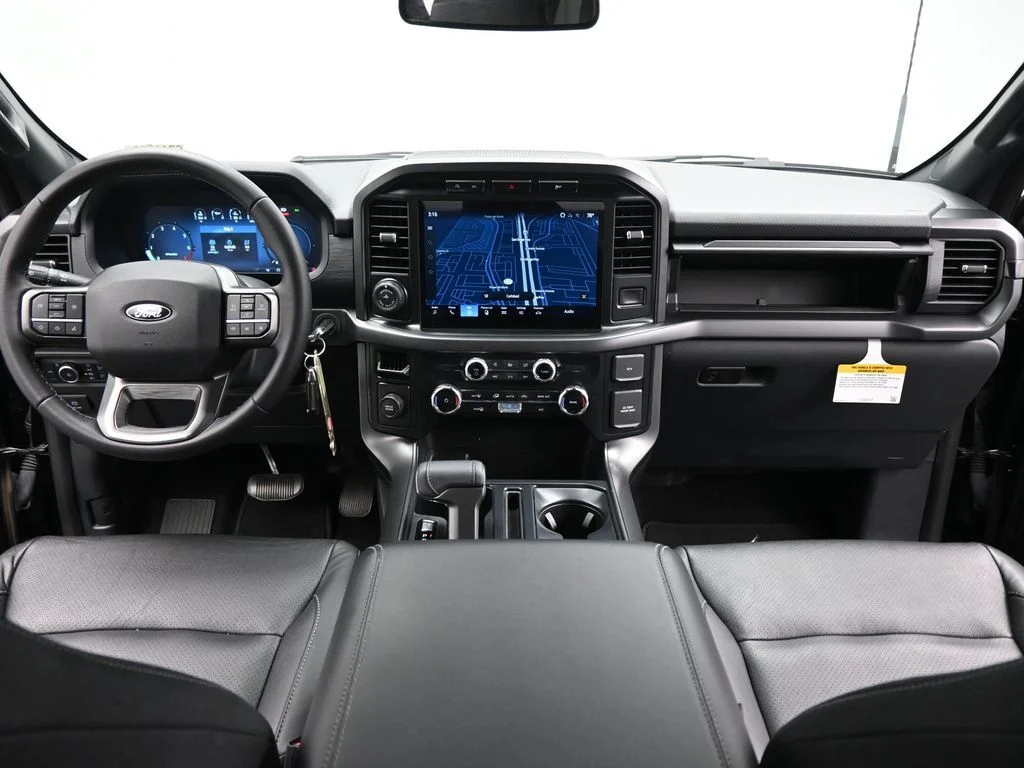 New 2024 Agate Black Metallic Ford XLT image 19