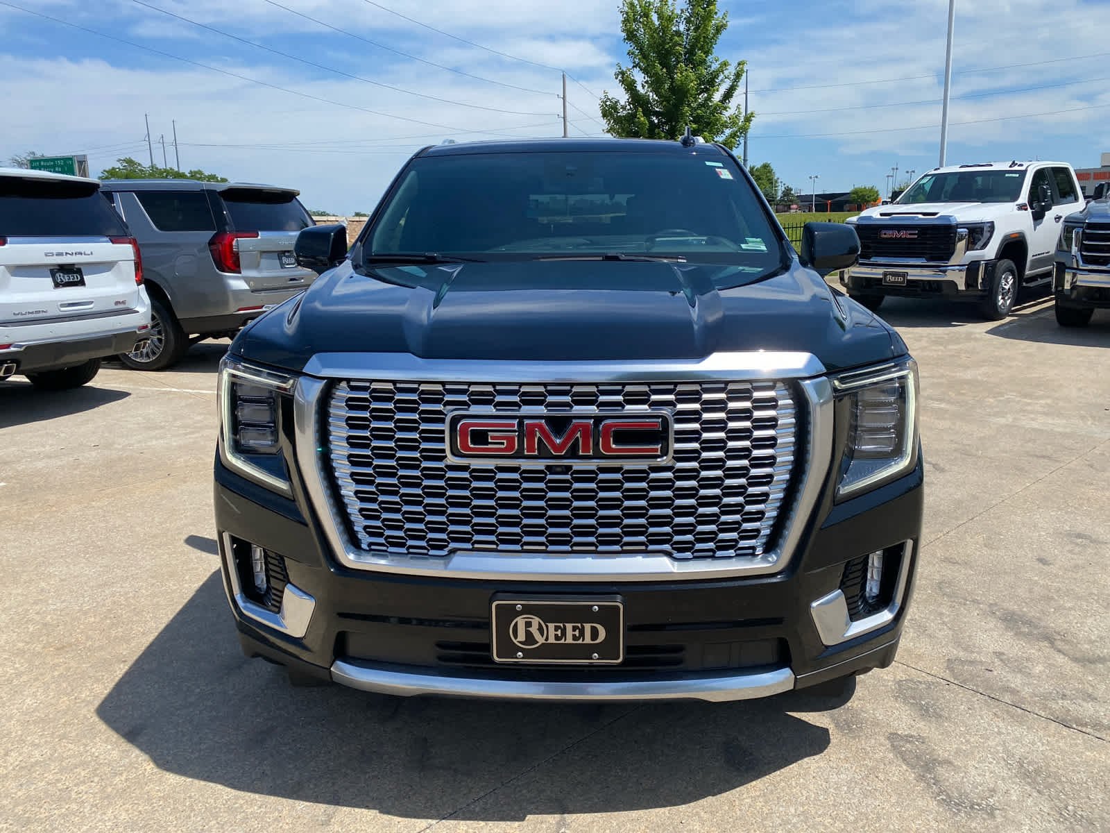 Used 2023 GMC Yukon Denali with VIN 1GKS2DKLXPR377284 for sale in Kansas City