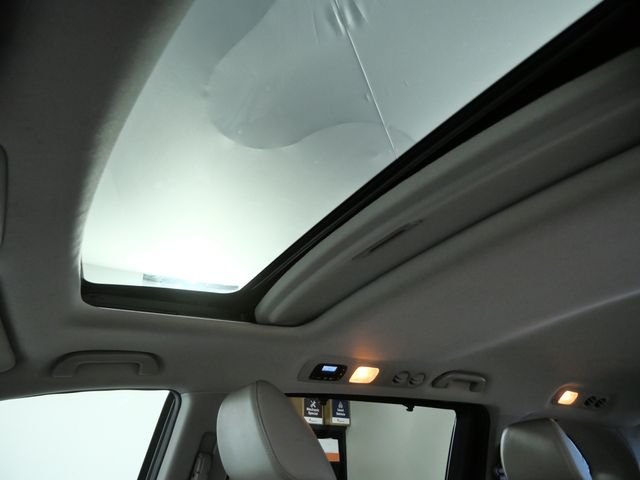 Used 2014 Gray Honda EX-L image 27