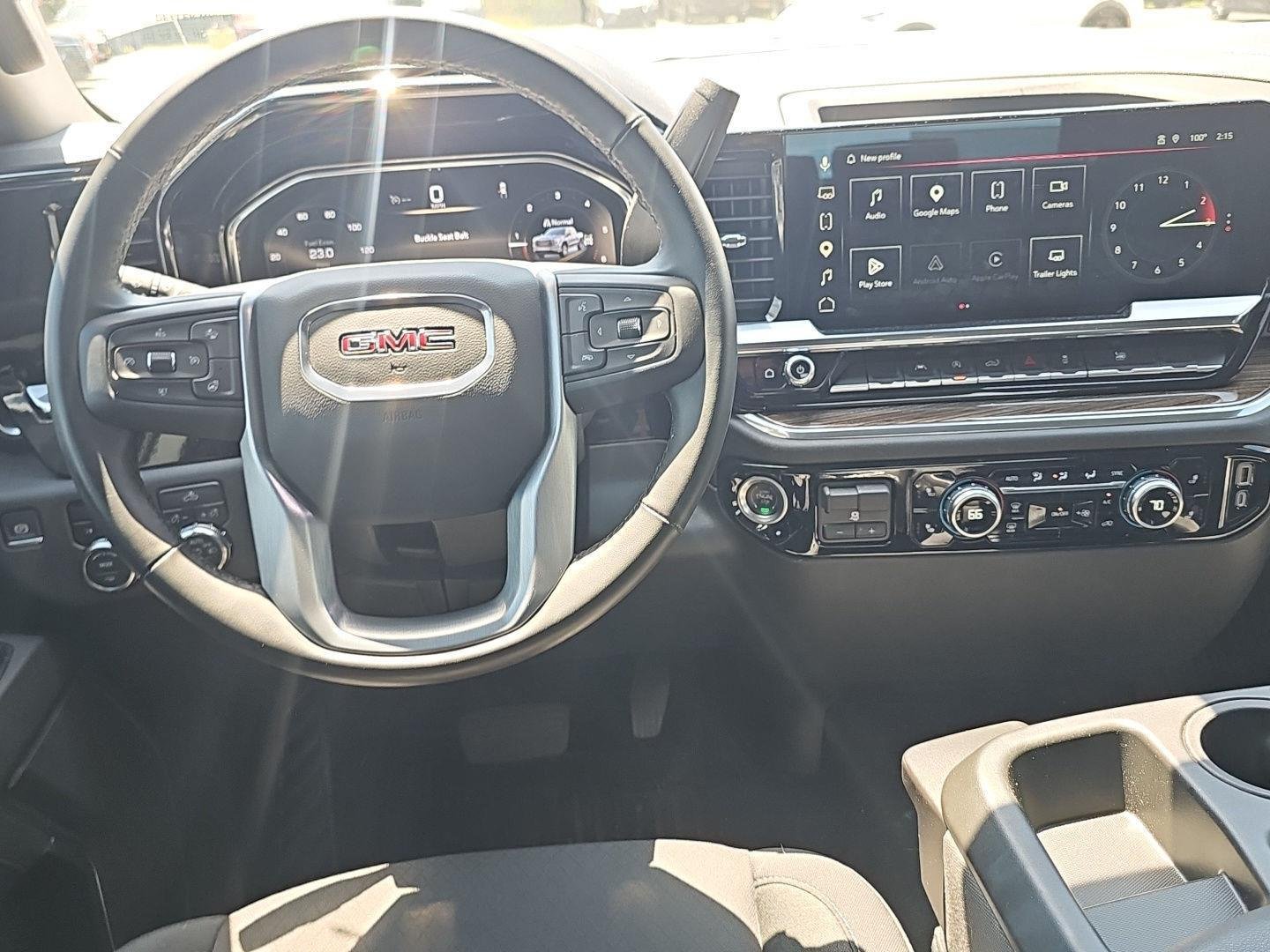 Used 2025 Summit White GMC Elevation image 13