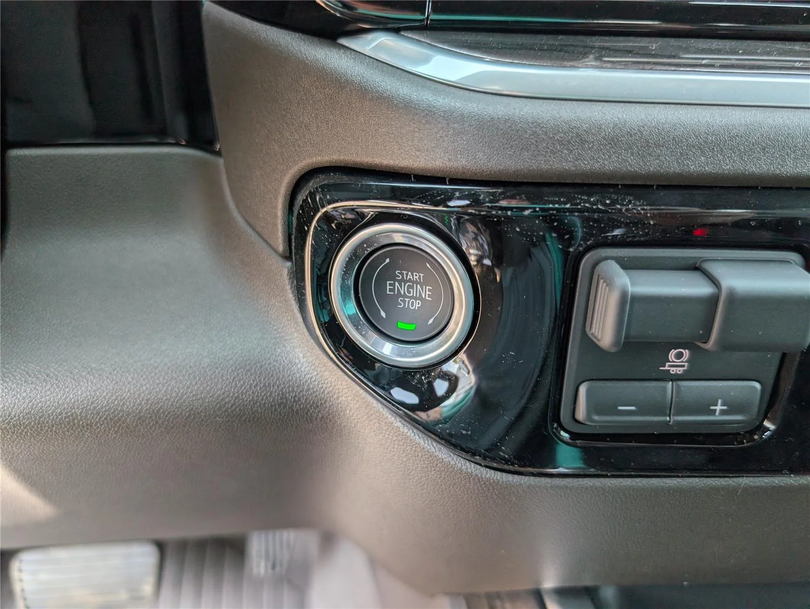 2026 Chevrolet Silverado 1500 LTZ - Photo 21