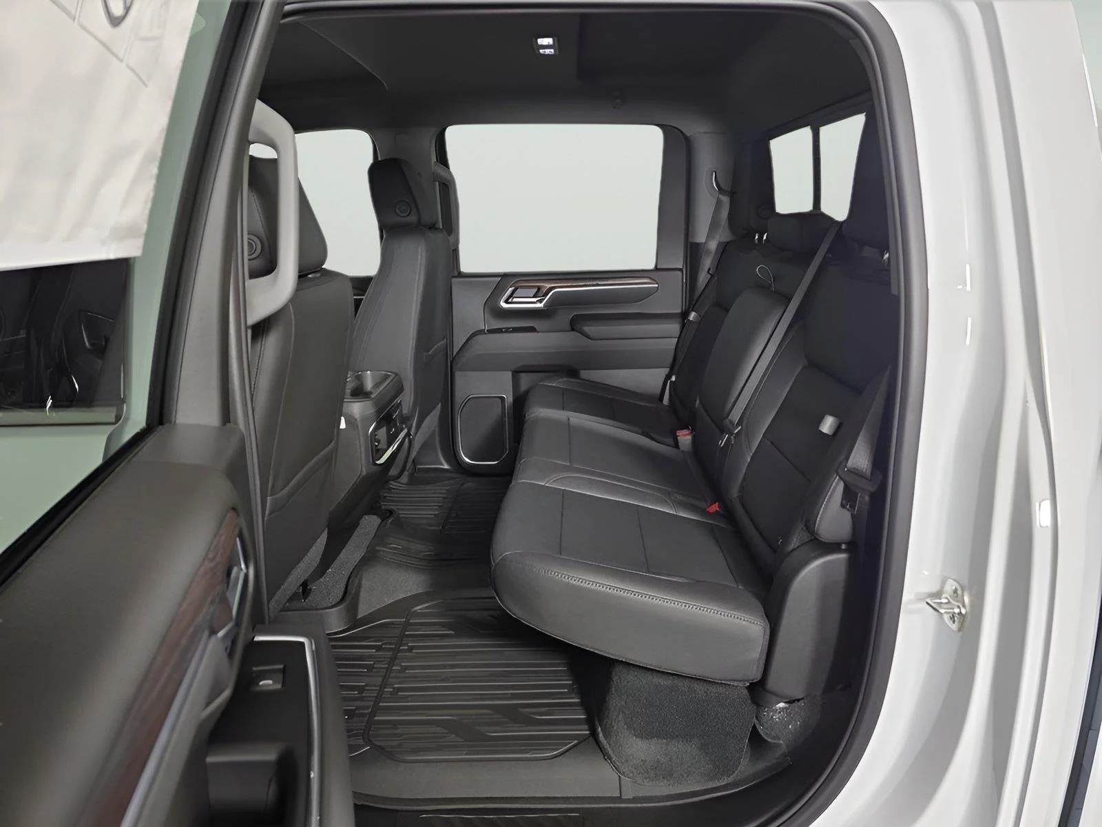 2025 GMC Sierra 2500HD SLT - Photo 20