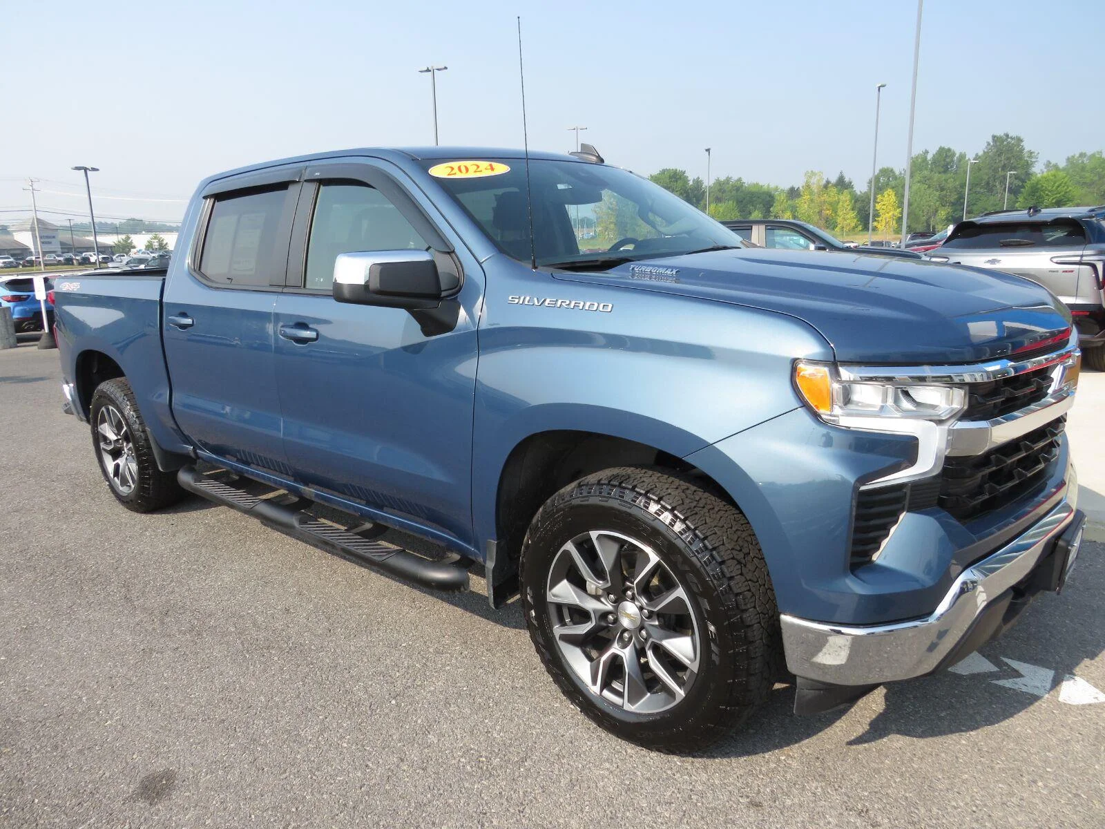 Used 2024 Lakeshore Blue Metallic Chevrolet LT (2FL) image 11
