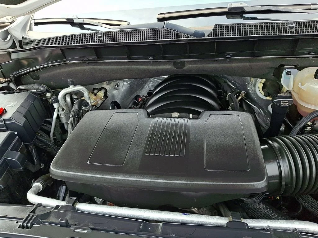 Used 2024 Summit White Chevrolet RST image 30