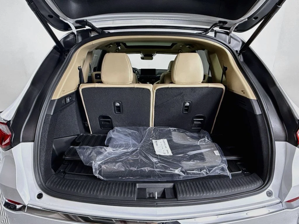 New 2026 Platinum White Pearl Acura Technology Package image 28