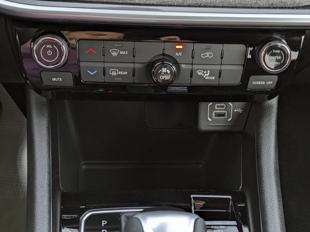 New 2025 Silver Jeep Sport - - 4x4 - Heated Seats - Forward Collision Warning & More! image 21