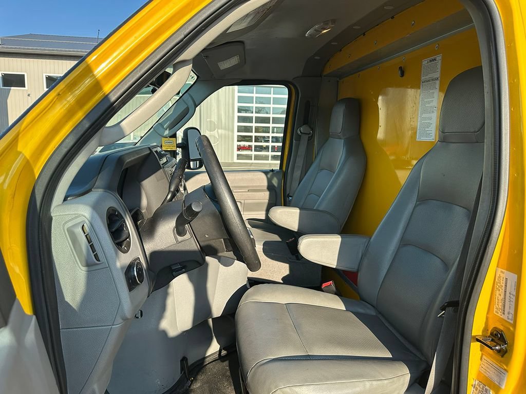 Used 2022 Yellow Ford CUTWY image 23