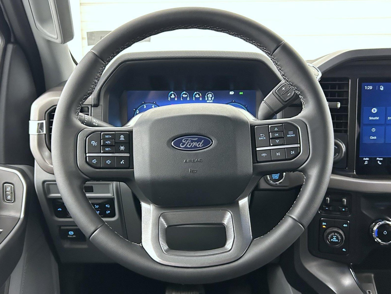 New 2026 Oxford White Ford XLT image 11