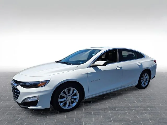 Used 2020 White Chevrolet LT image 3