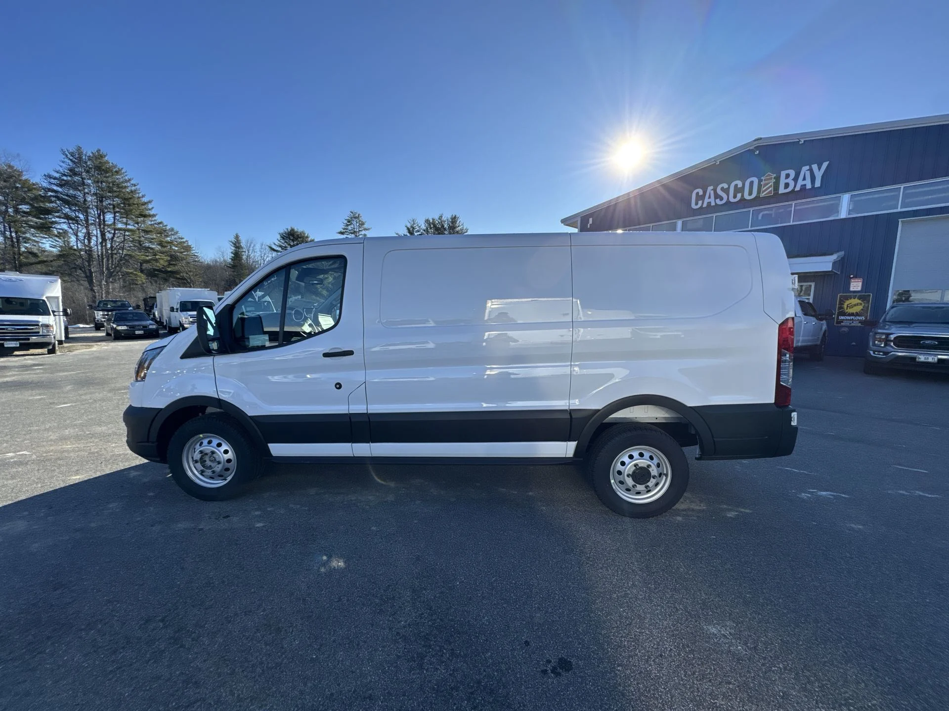 Oxford White 2026 Ford Transit Cargo 250 Low Roof AWD Van All-Wheel Drive