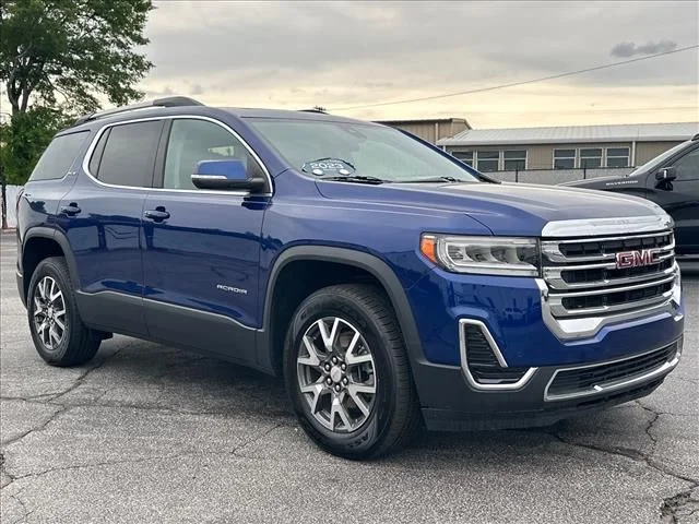 Used 2023 Blue GMC SLE image 2