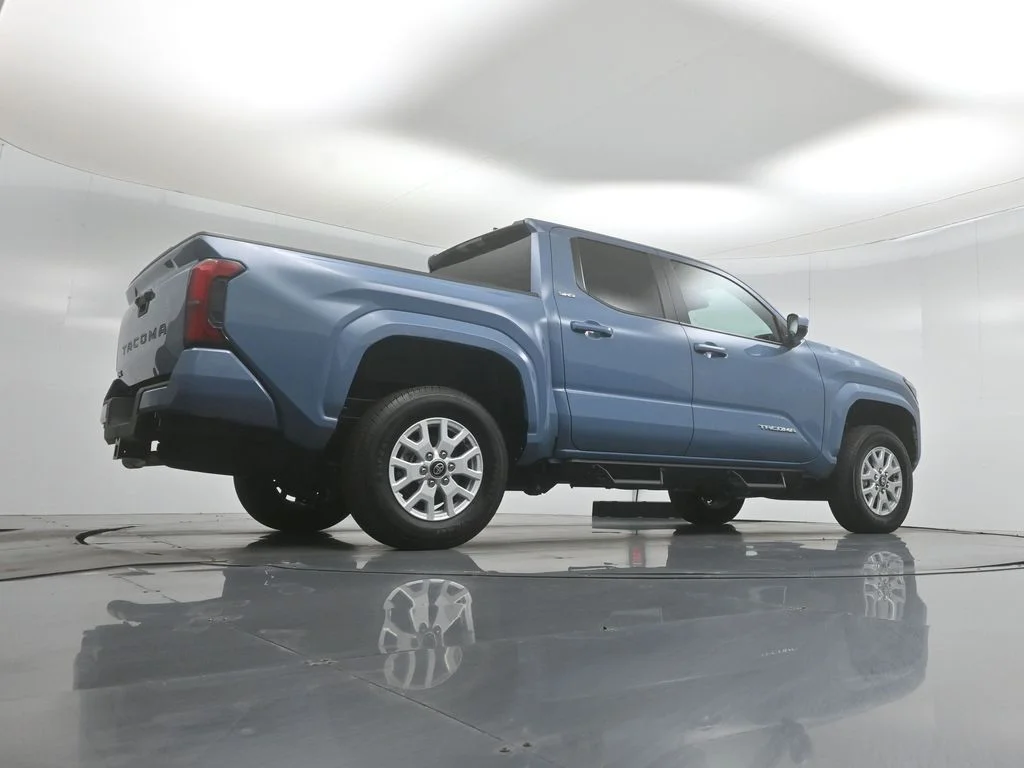 Used 2026 Blue Toyota SR5 image 44