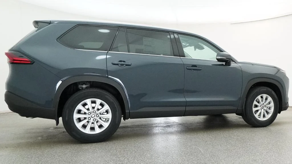 New 2026 Storm Cloud Toyota XLE image 15
