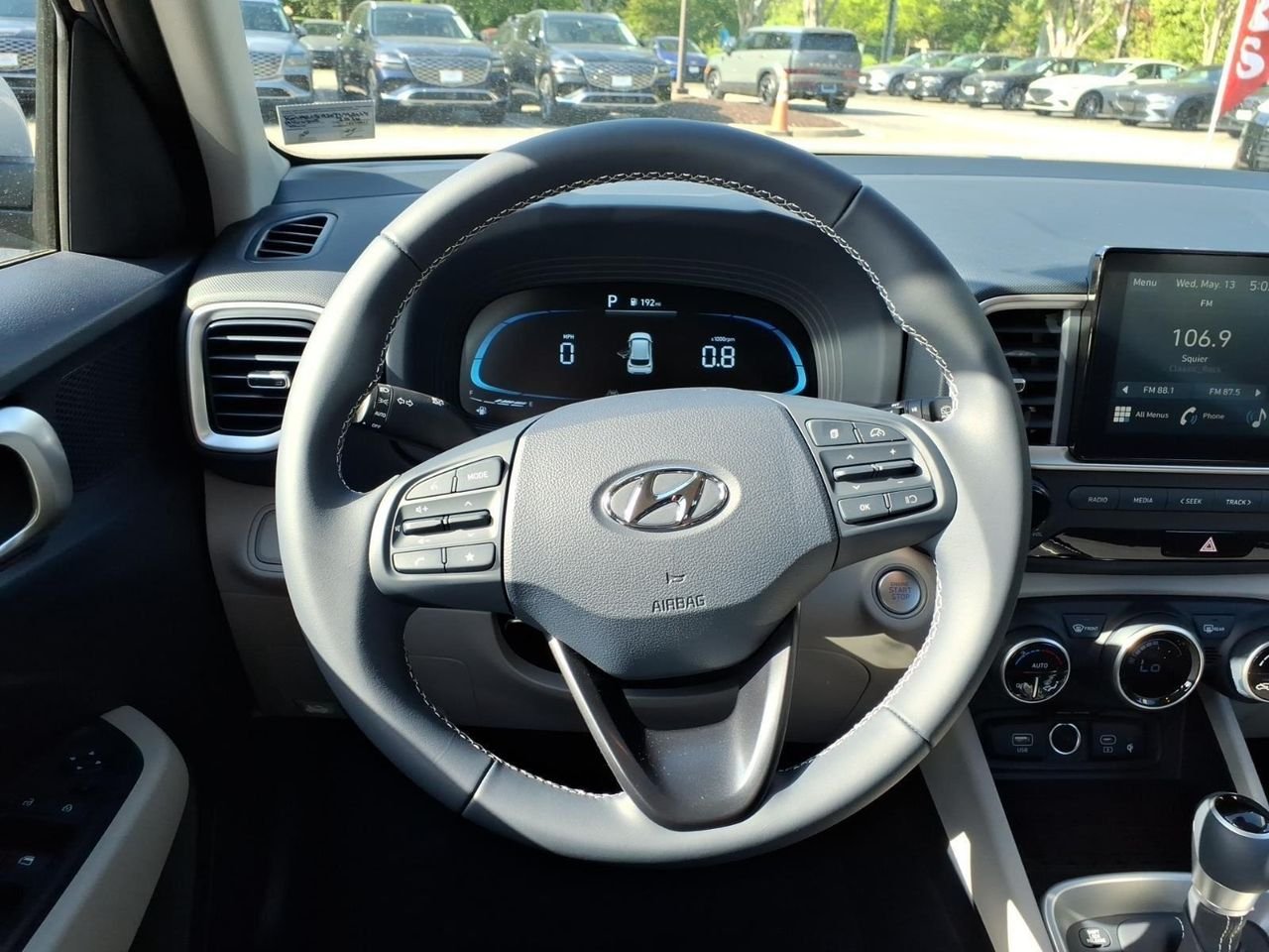 New 2026 Denim w/White Roof Hyundai SEL w/Two-Tone Roof image 18