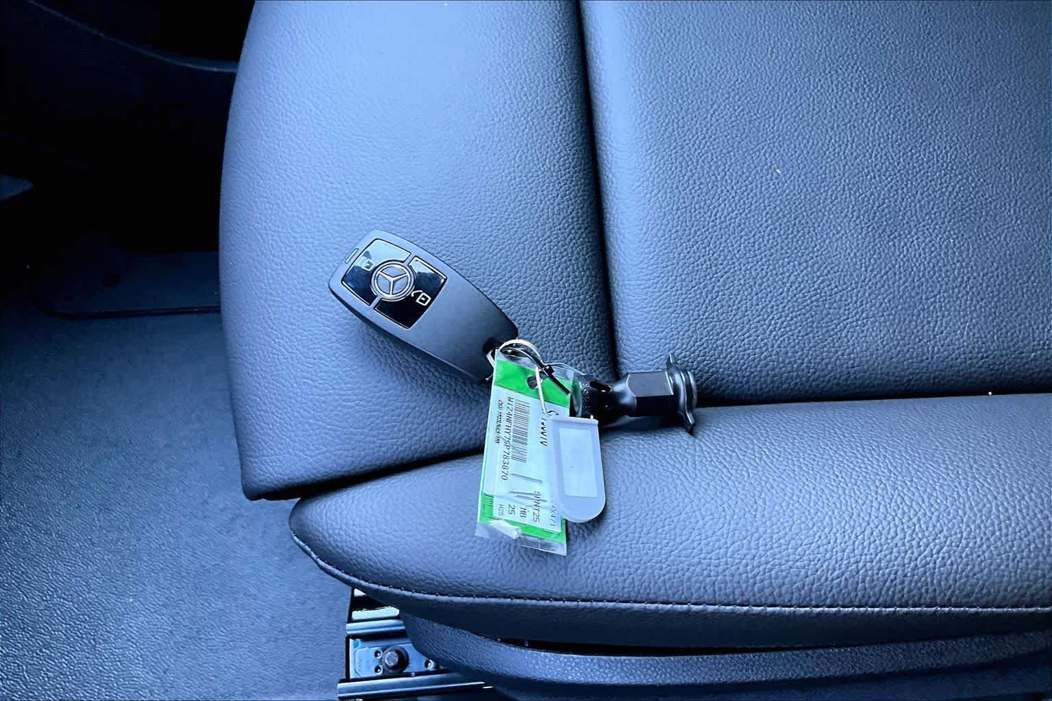 2025 Mercedes-Benz Sprinter Passenger Van Base - Photo 13