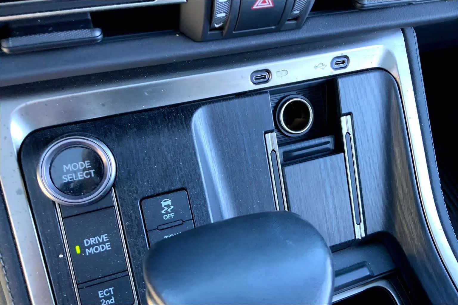 Certified Used 2024 CAVIAR Lexus Premium+ image 36