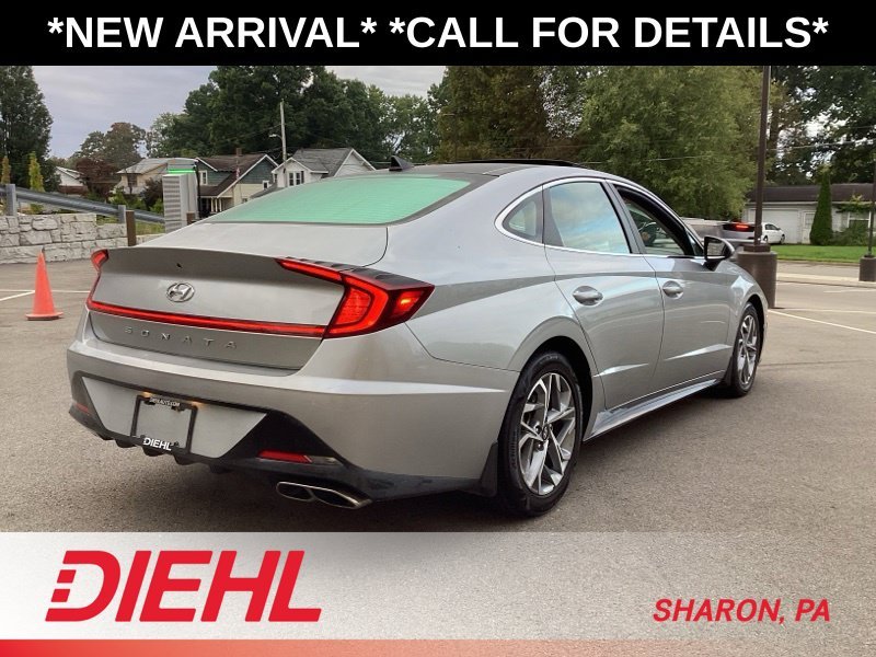 Used 2021 Silver Hyundai SEL image 8