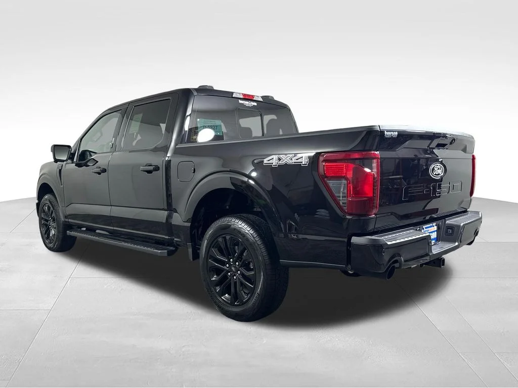 New 2026 Agate Black Metallic Ford XLT image 7
