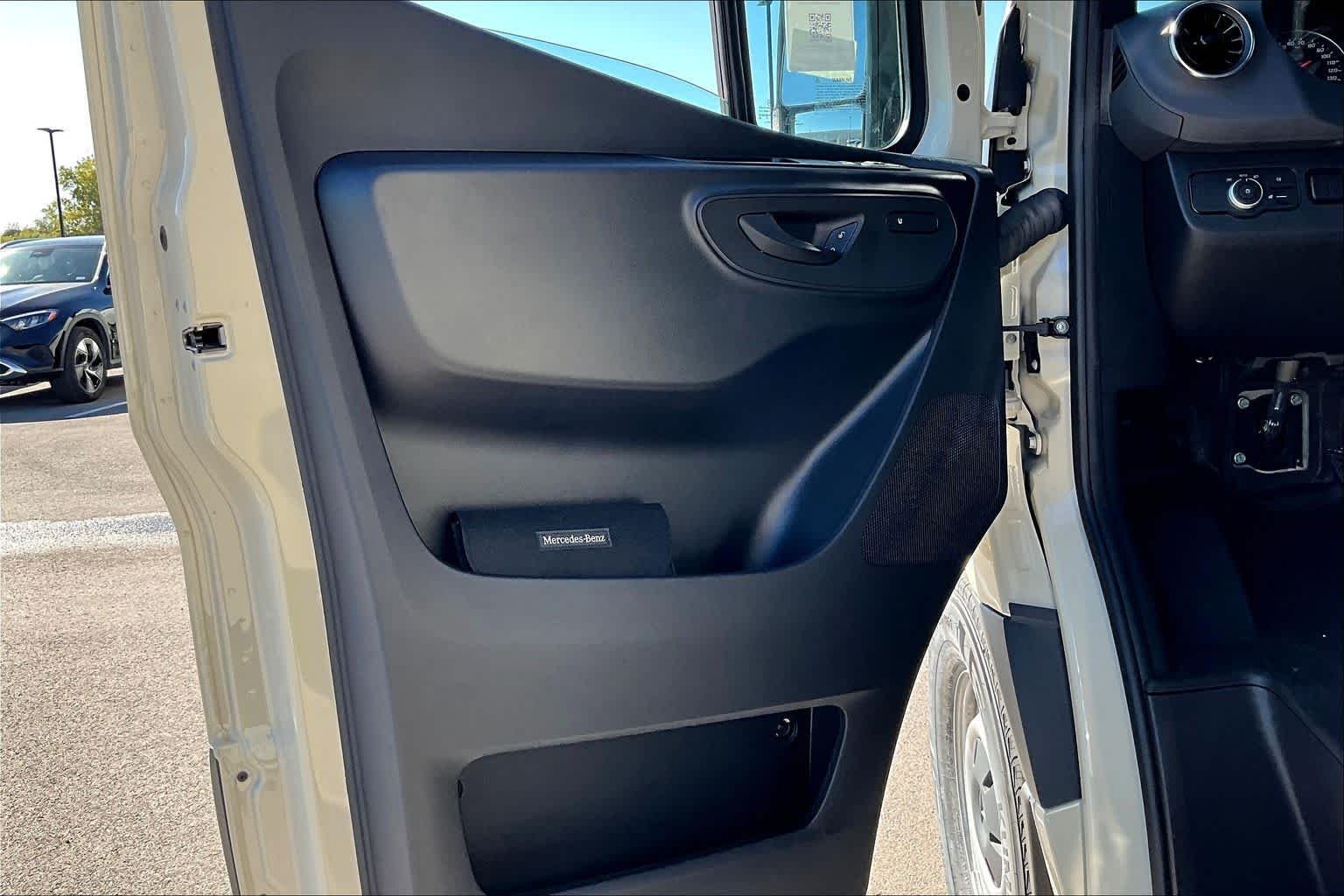 2025 Mercedes-Benz Sprinter Cargo Van Base - Photo 10