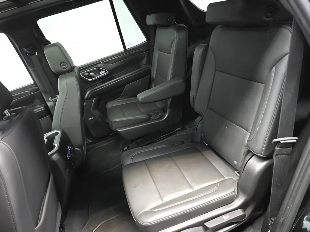 Used 2021 Black Chevrolet Z71 image 35