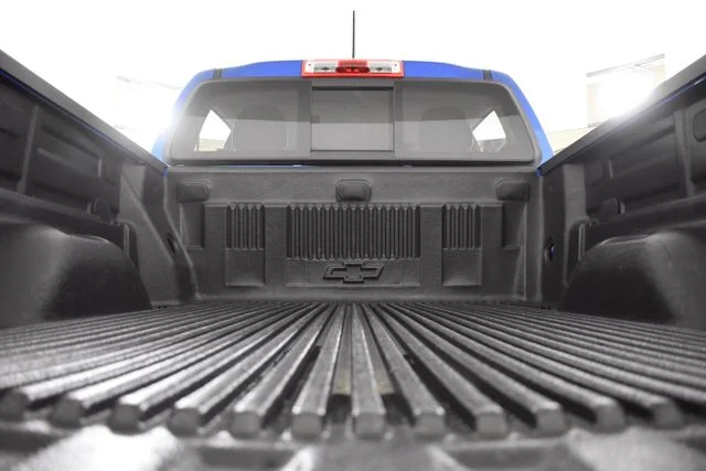 Used 2022 Blue Chevrolet Z71 image 17