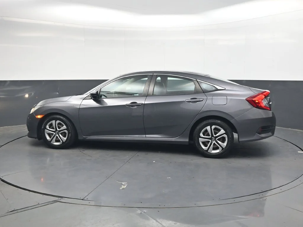 Certified Used 2018 Lunar Silver Metallic Honda LX image 7