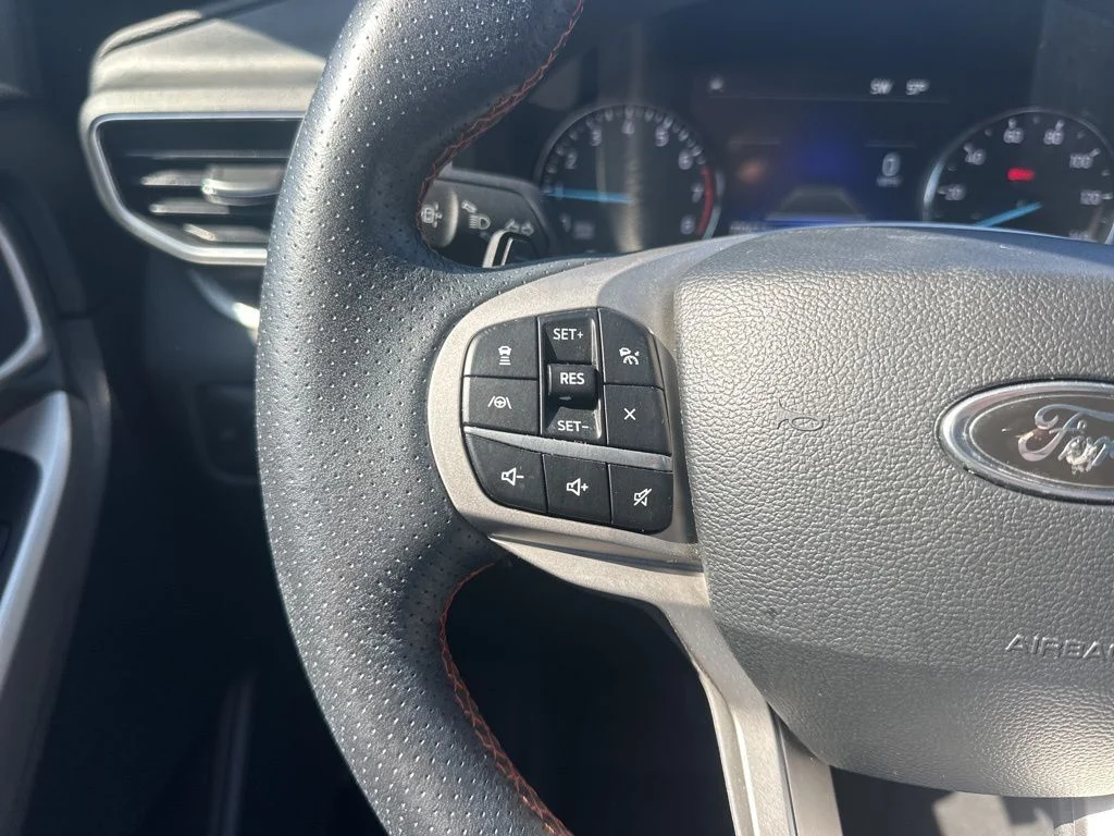 Used 2022 Gray Ford Timberline image 16