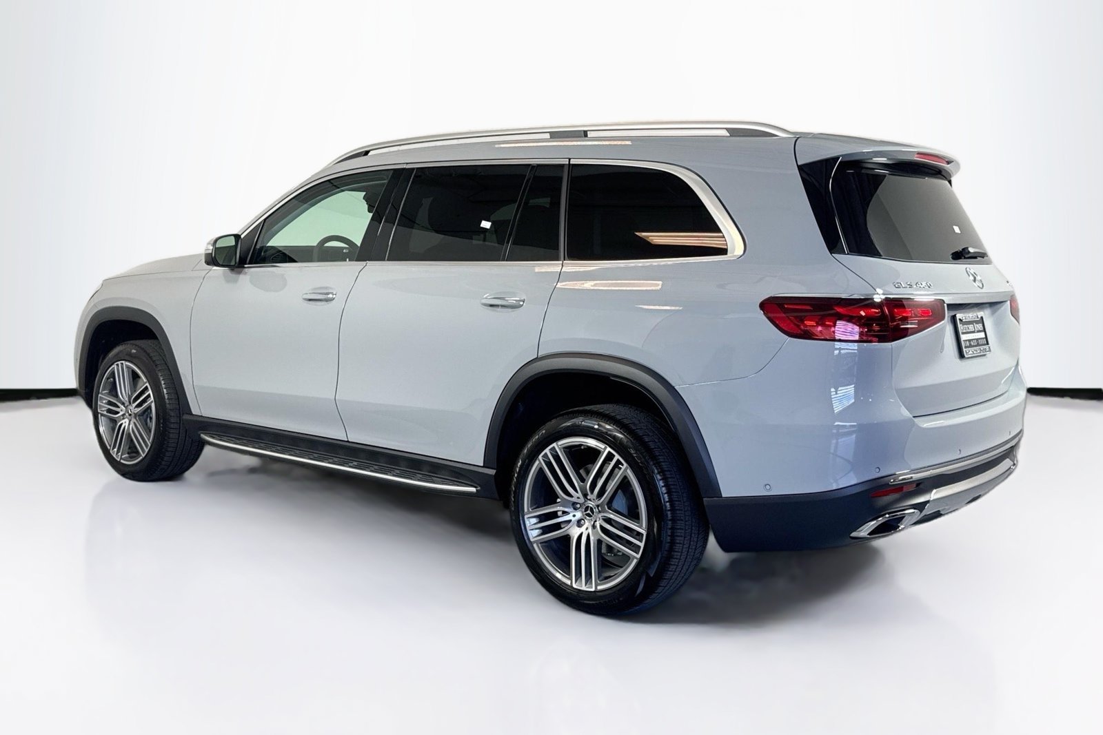 New 2026 MANUFAKTUR Alpine Grey Mercedes-Benz GLS 450 image 7