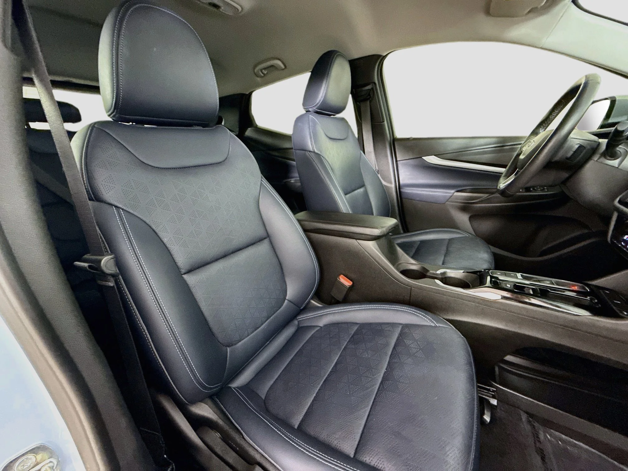 Used 2023 ICE BLUE METALLIC Chevrolet LT image 28