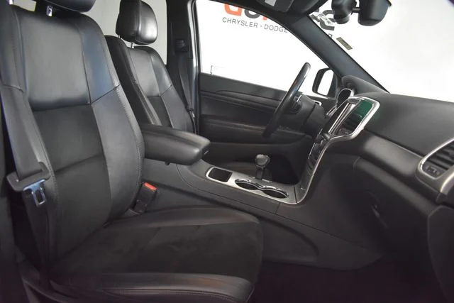 Used 2015 Black Jeep Altitude image 15
