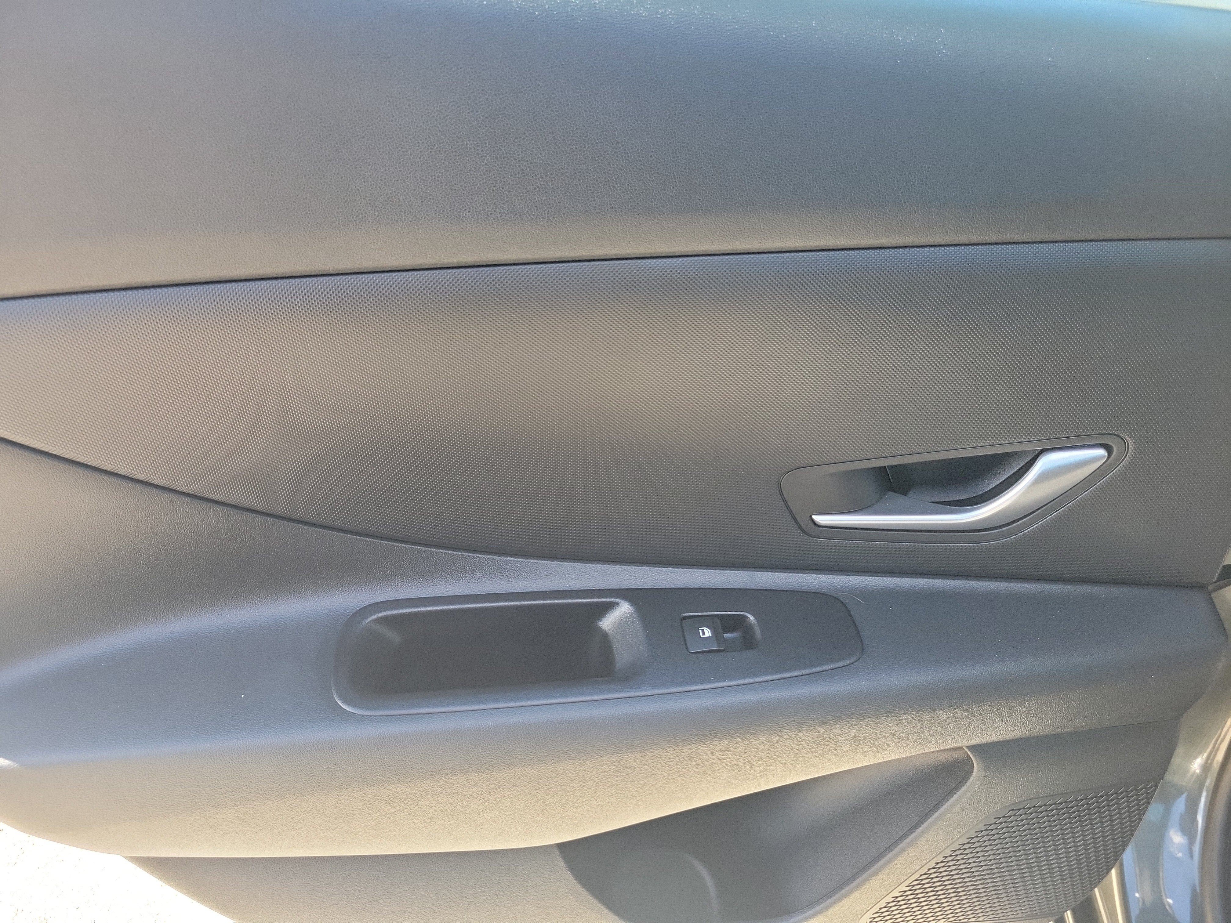 Used 2024 Amazon Gray Hyundai SEL image 10