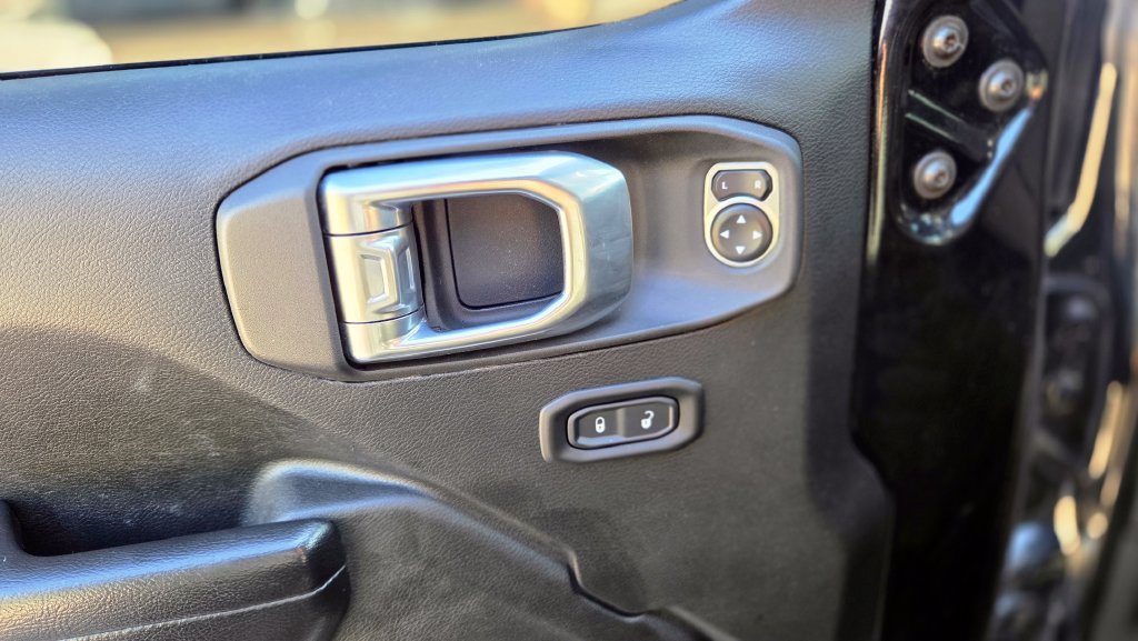 Used 2021 Black Jeep Unlimited Willys image 12
