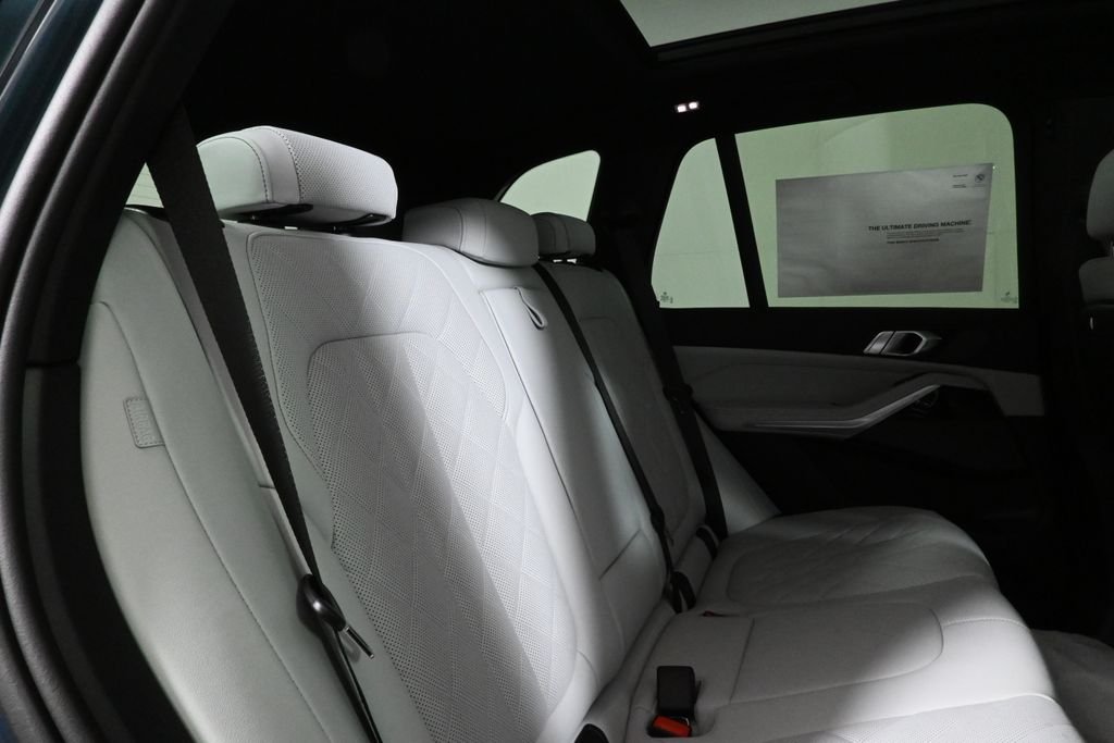 2026 BMW X5 40i - Photo 37