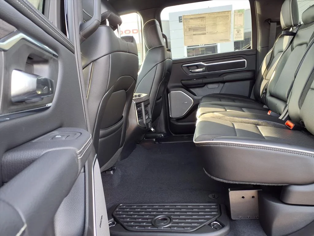 2026 RAM 1500 Laramie - Photo 5