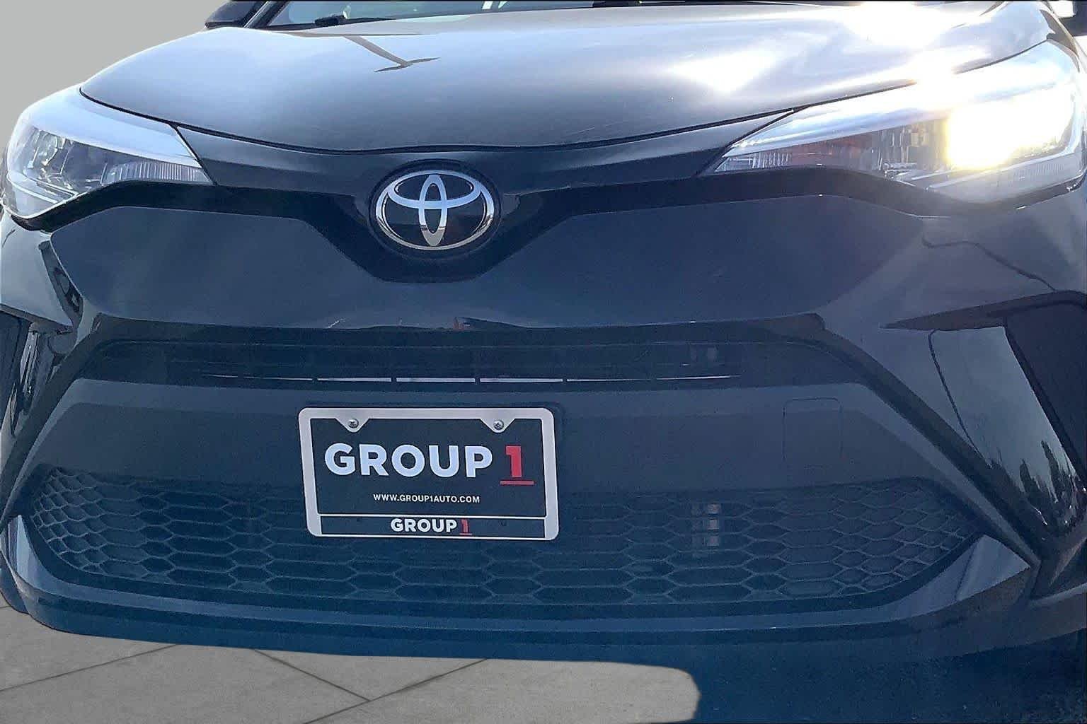 Used 2020 Black Sand Pearl Toyota XLE image 30