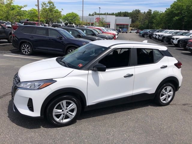 Used 2024 White Nissan S image 37