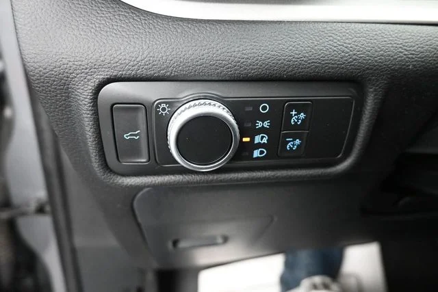Used 2022 Gray Ford XLT image 19