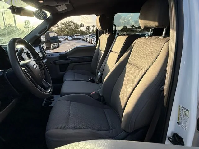 Used 2019 Oxford White Ford XLT image 7