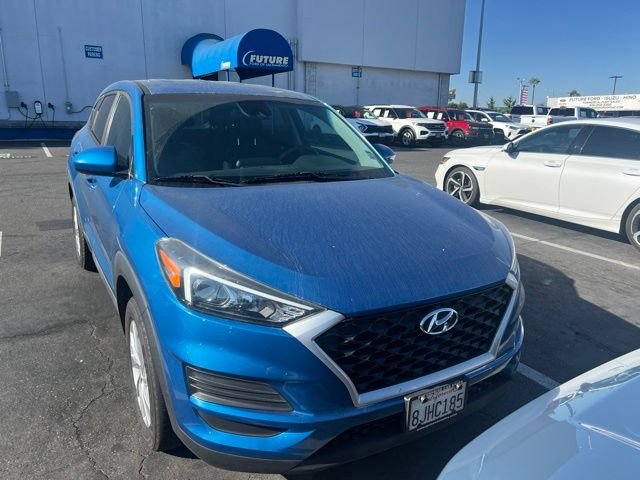 Used 2019 Blue Hyundai SE image 2
