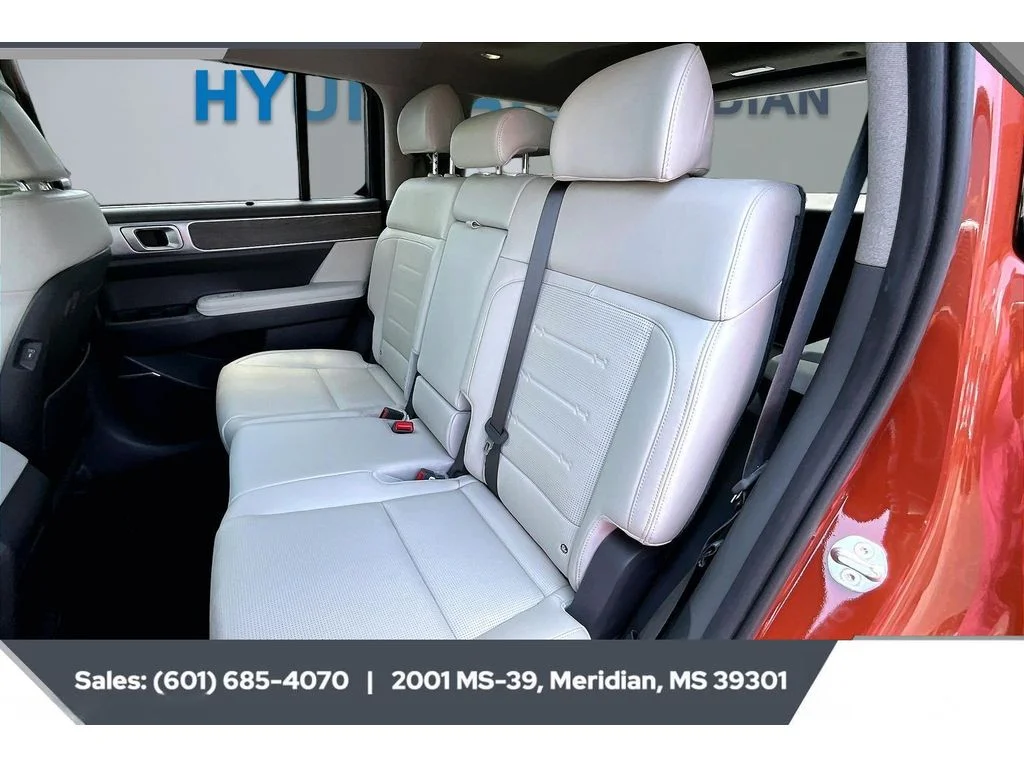 Used 2025 Terracotta Orange Hyundai Limited image 19