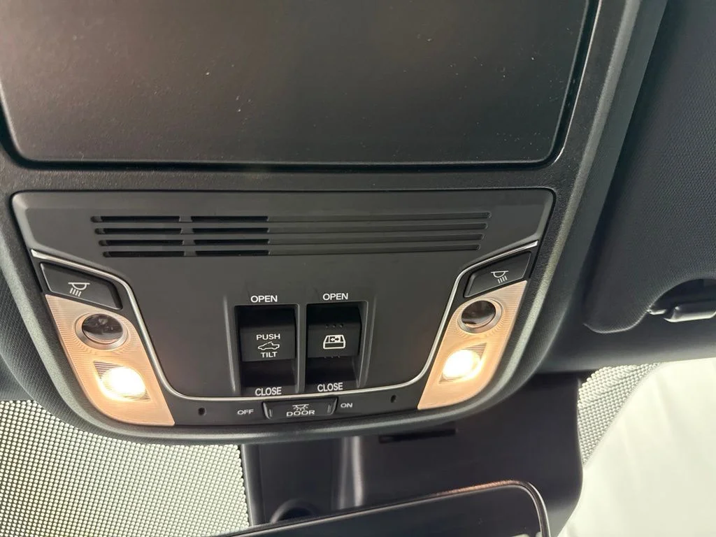 New 2026 Platinum White Pearl Honda Black Edition image 20
