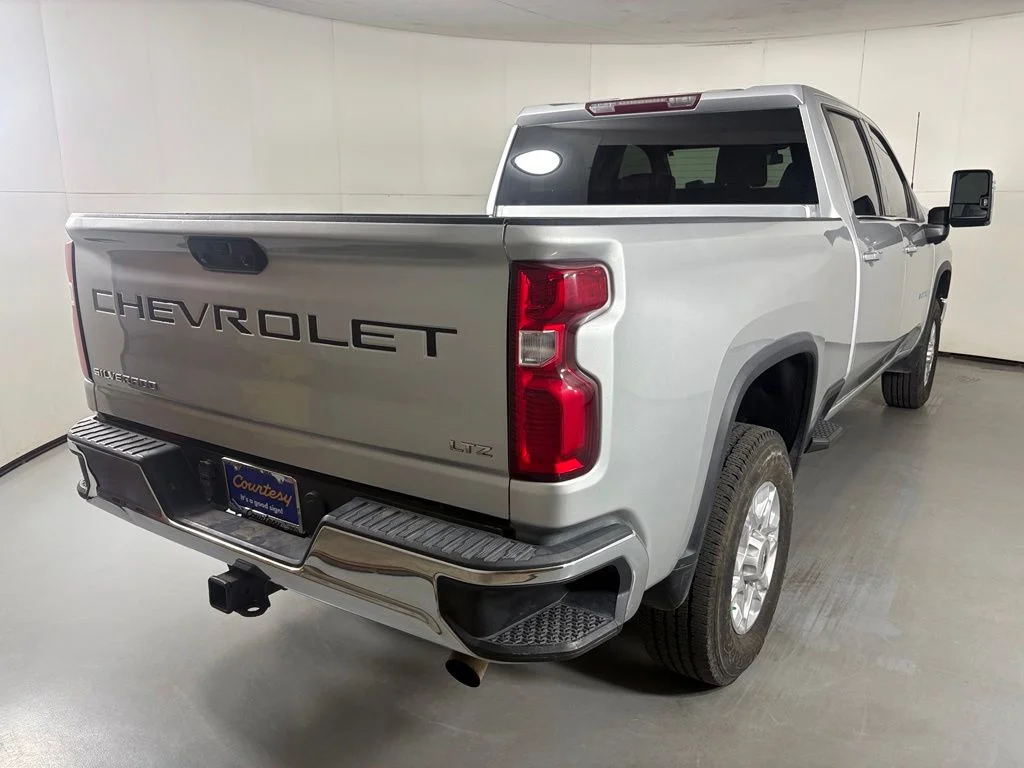 Used 2022 Silver Chevrolet LTZ image 10