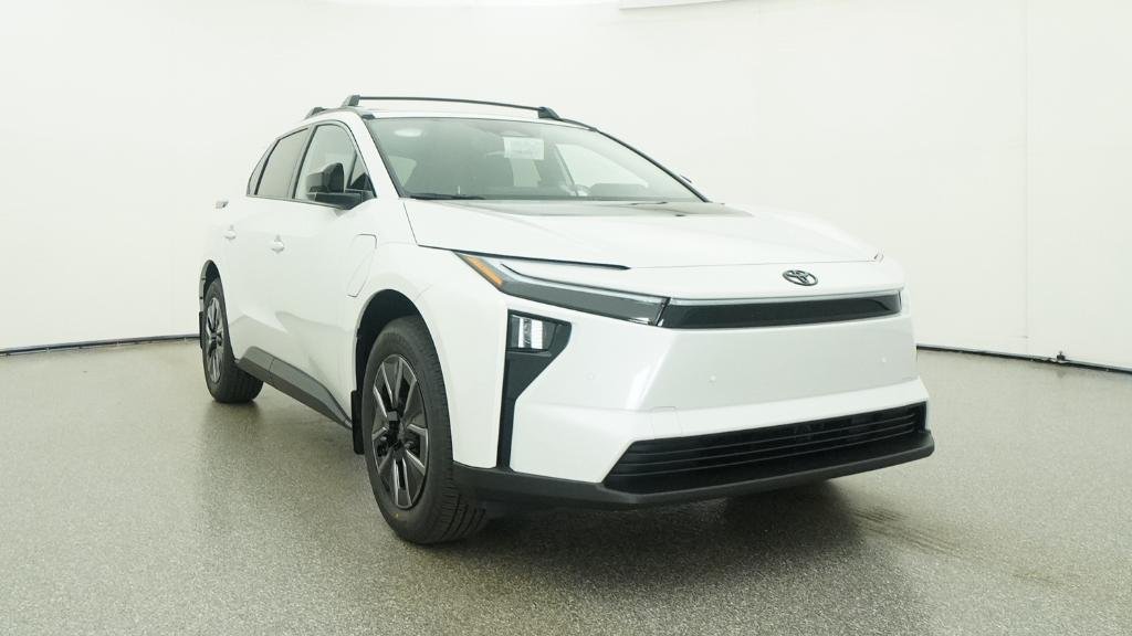 New 2026 Wind Chill Pearl Toyota XLE image 28