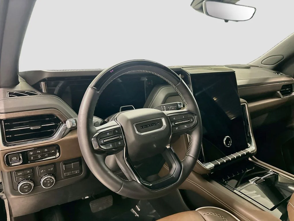 Used 2026 Onyx Black GMC Denali Ultimate image 4