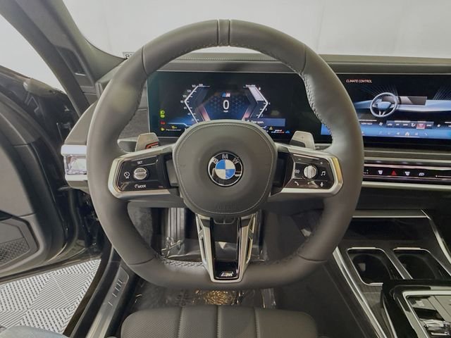 Used 2026 Black BMW 760i xDrive image 11