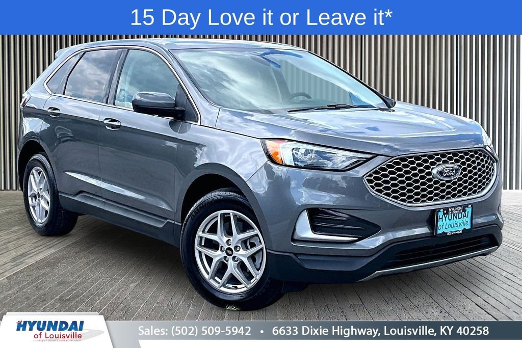 Used 2023 Gray Ford SEL image 1