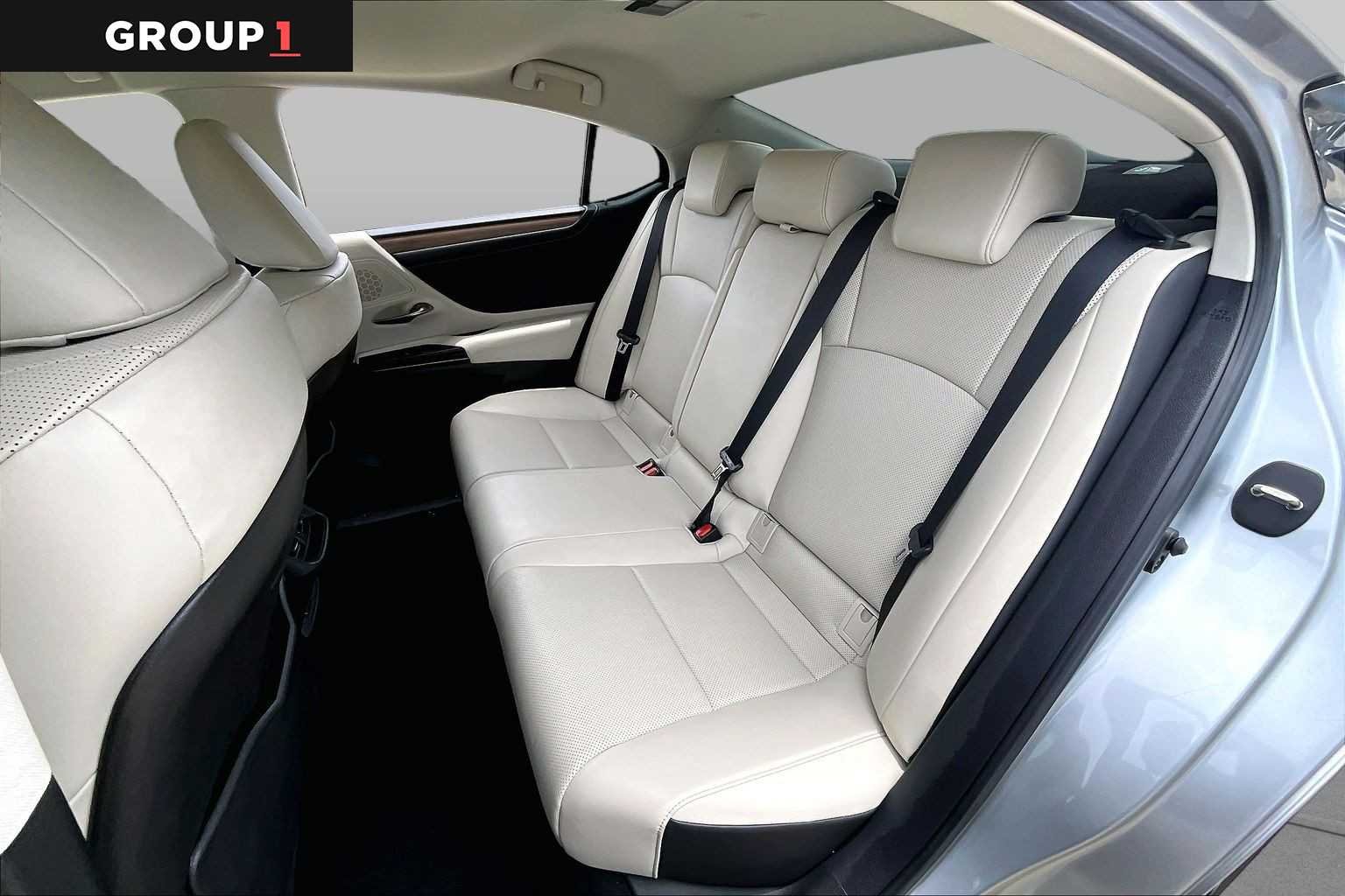 Used 2025 Iridium Lexus  image 18