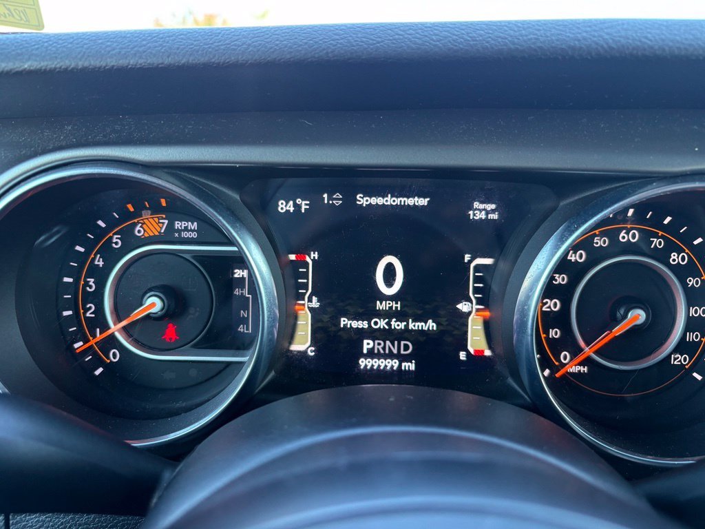 Used 2018 White Jeep Unlimited Sport S image 30