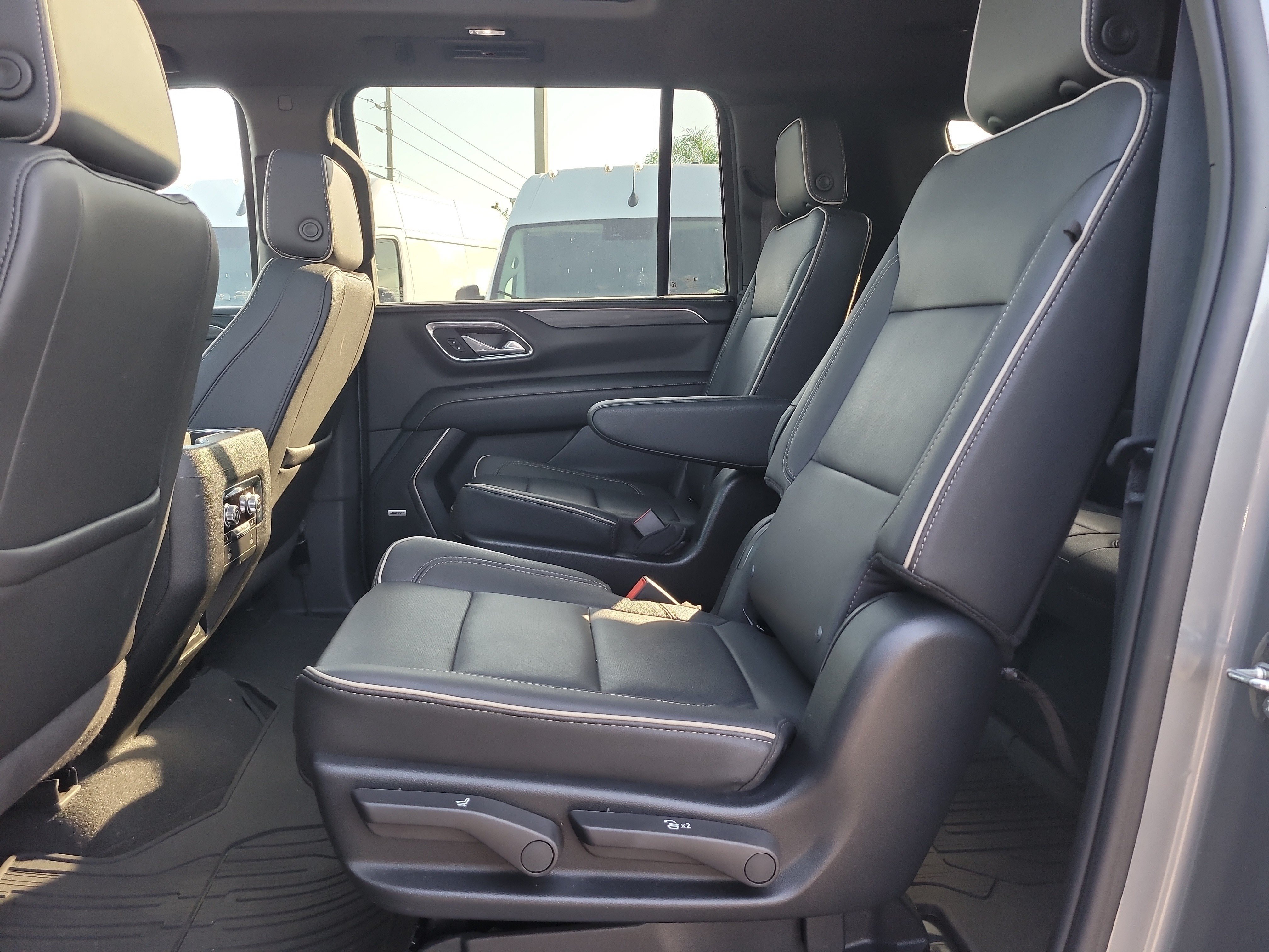 Used 2024 Sterling Metallic GMC SLT image 11